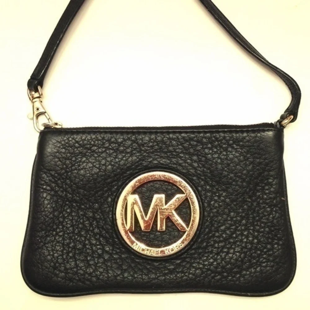 MICHAEL KORS black leather wristlet wallet
